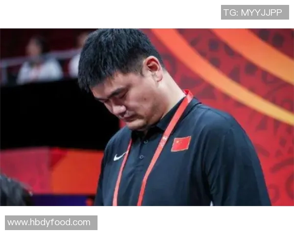 北京篮球队耐力问题引发热议球迷对球队表现的不同看法与期待